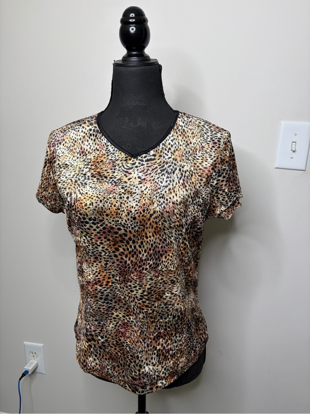 Vintage Y2K Leopard Print V-Neck Top - Brown all that jazz
